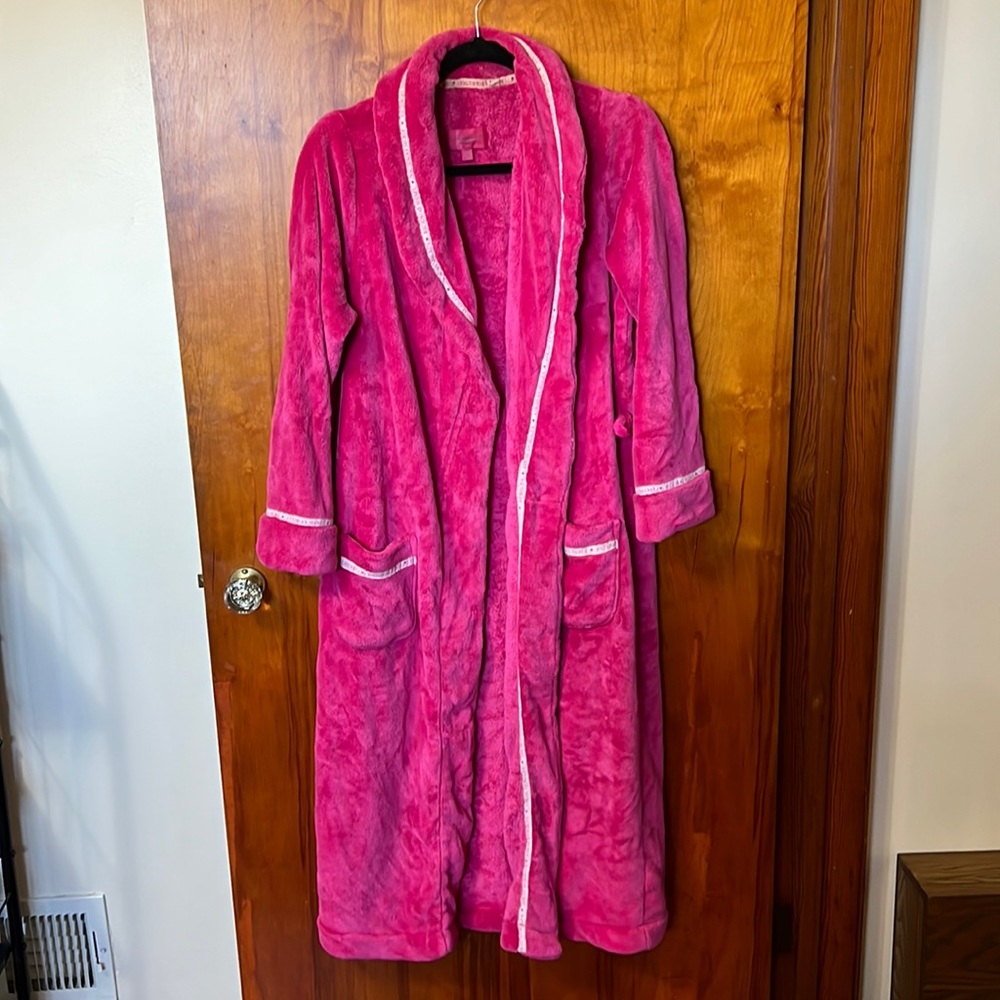 Victorias Secret Plush Long Robe Medium